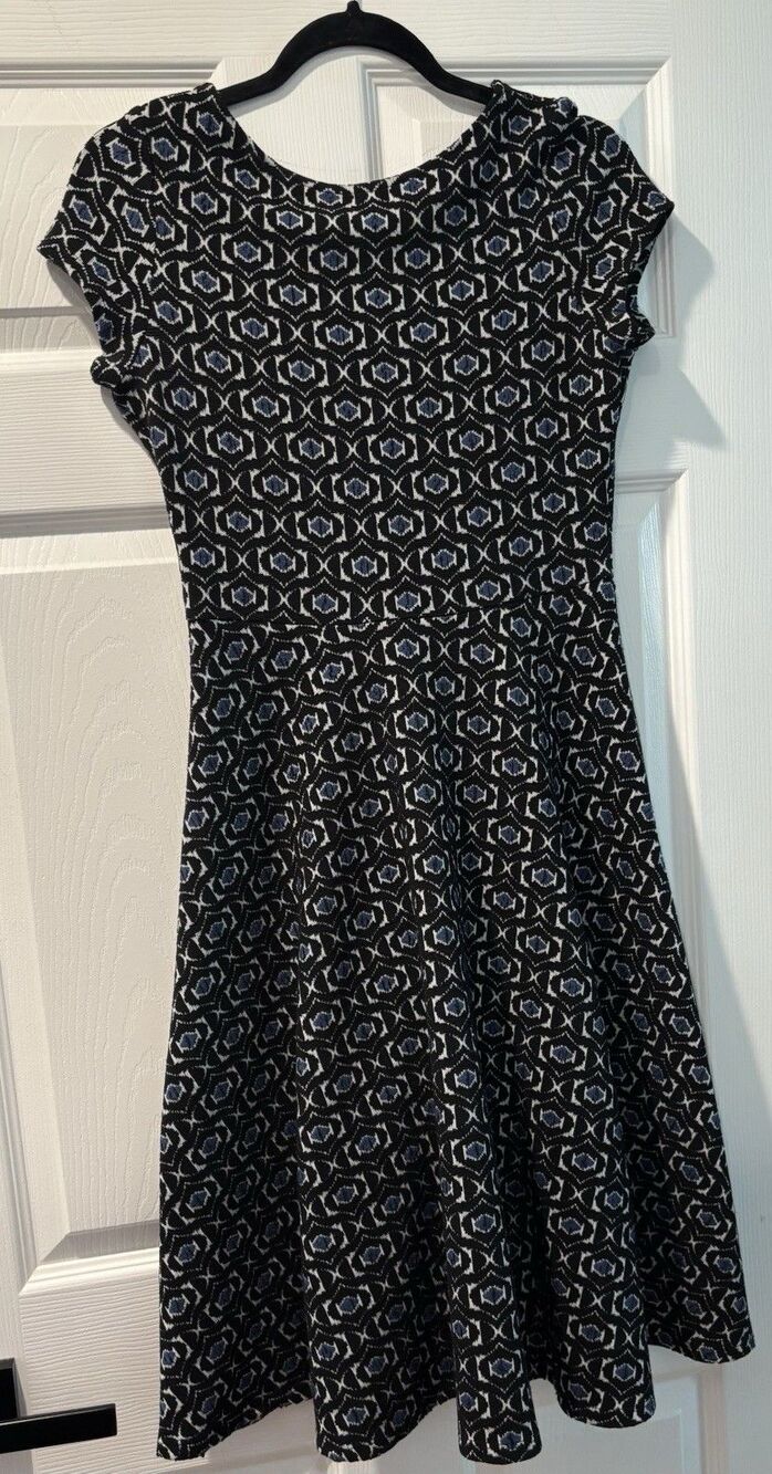 Women’s Leota Patterned Dress Size Small Brown & Blue Stretchy Knit Cottagecore